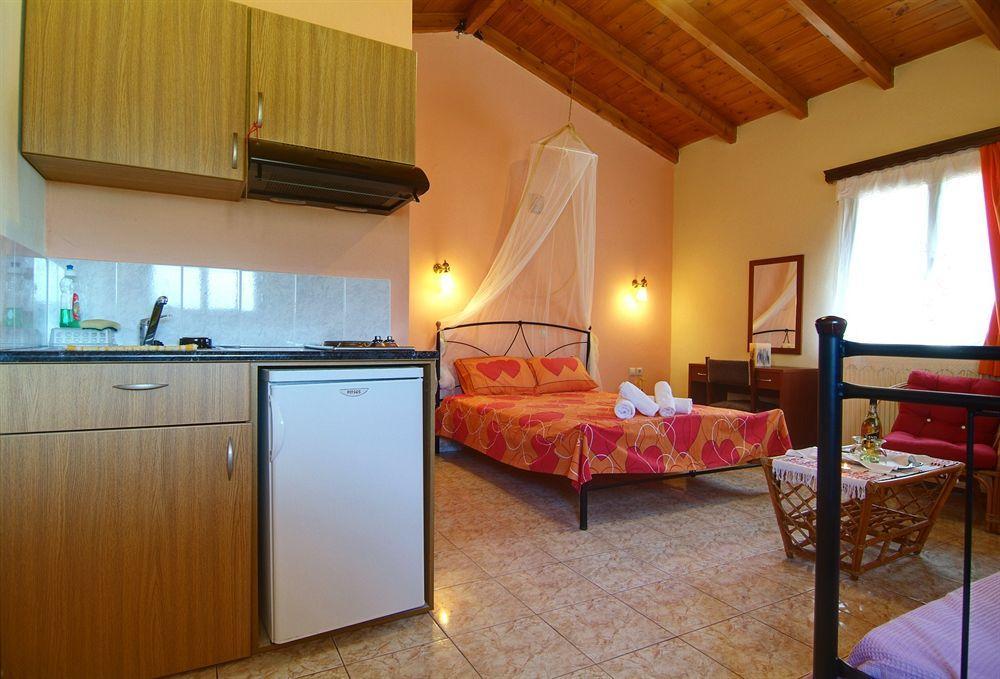 Kelari Studios Amfissa Kamer foto